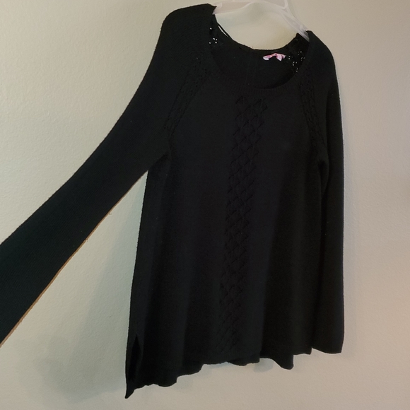 Black Candie's Sweater - Picture 3 of 4